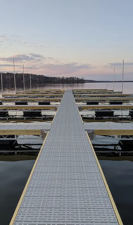 Ultimate Guide to Choosing Right Dock System 2 Floating Docks