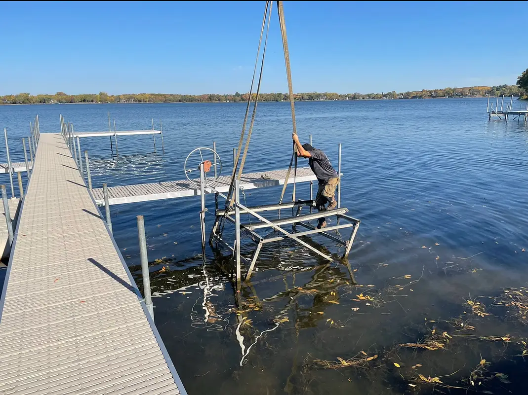 boat lift types