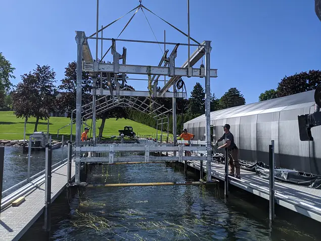 Boat lift repair Lake Minnetonka